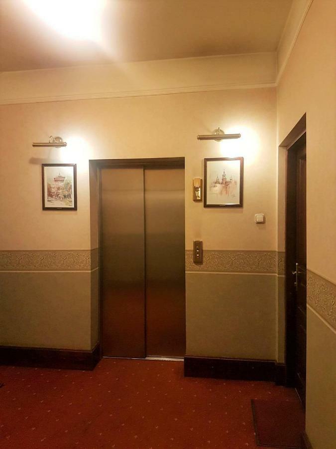 Goldstar Luxury Old Town Krakow Apartment エクステリア 写真