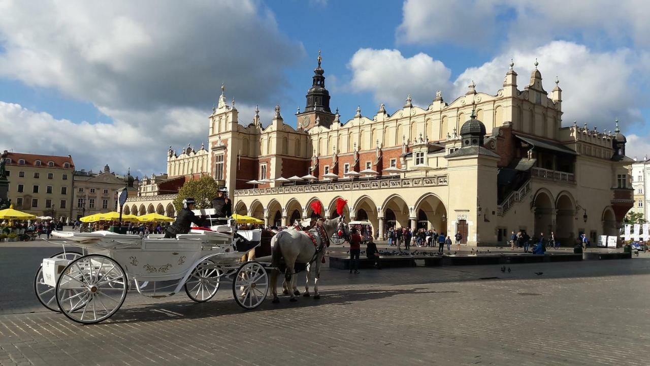 Goldstar Luxury Old Town Krakow Apartment エクステリア 写真