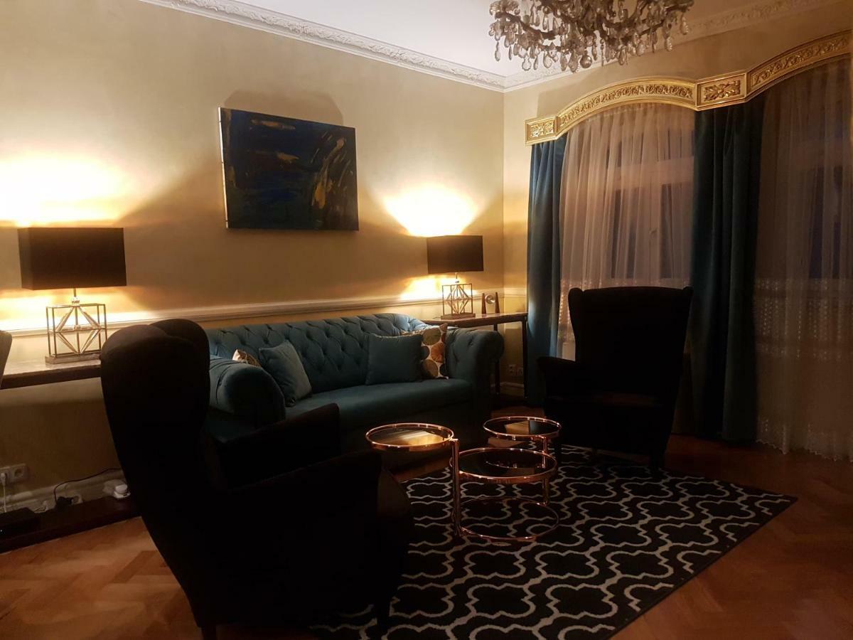 Goldstar Luxury Old Town Krakow Apartment エクステリア 写真